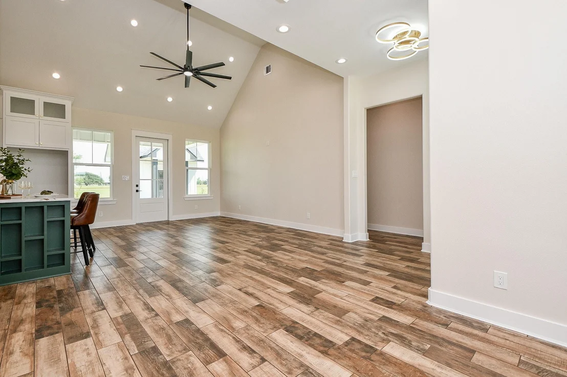 Photo of 595 Buckskin Drive