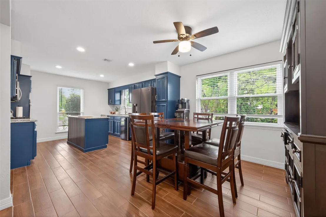 Photo of 5722 Arncliffe Drive