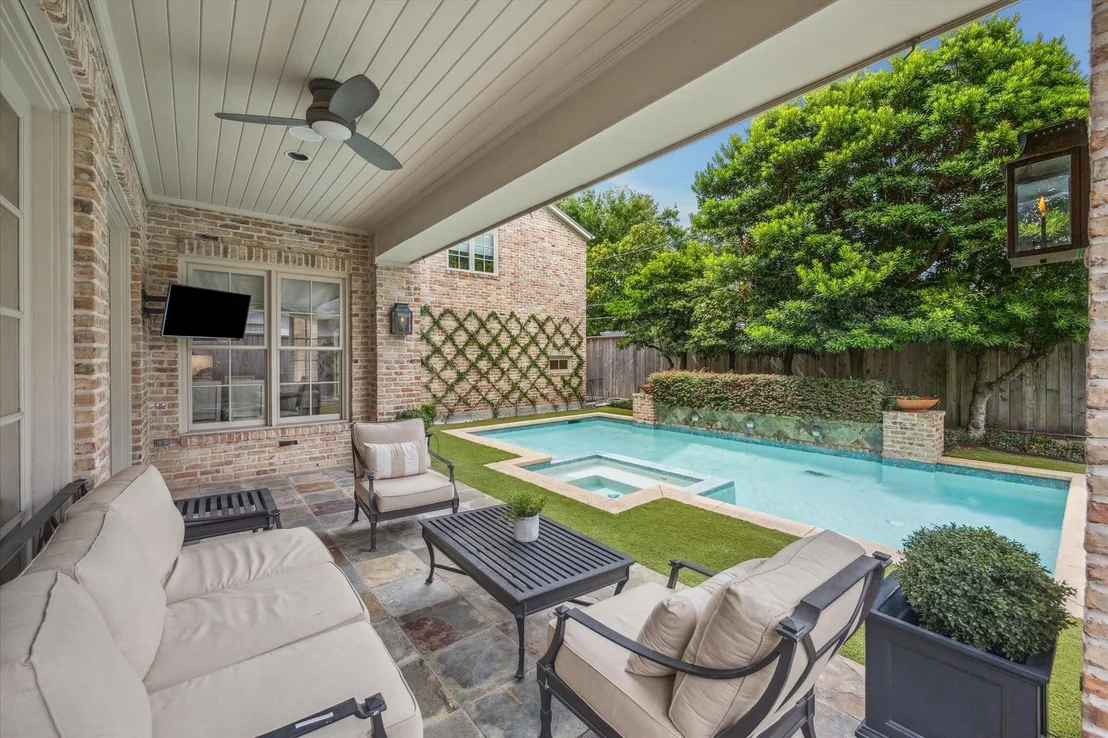 Photo of 6236 Doliver Drive