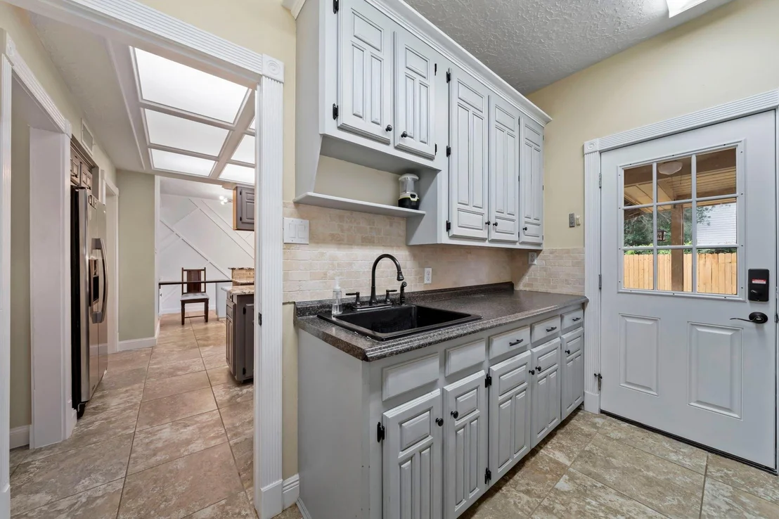 Photo of 489 Merrimac Park