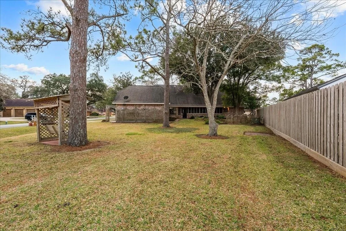 Photo of 710 Bayou Crest Circle