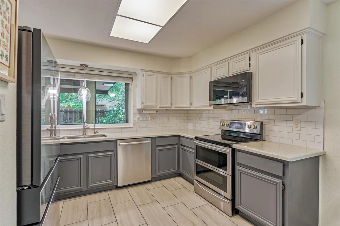 Photo of 2 Rock Pine Court