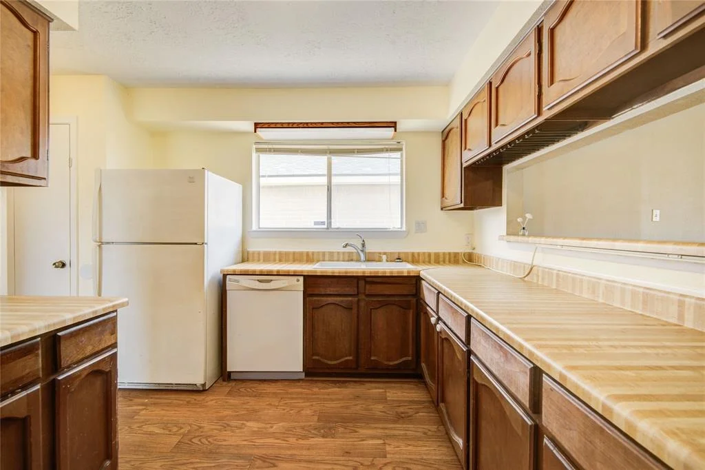 Photo of 9831 Shell Rock Road