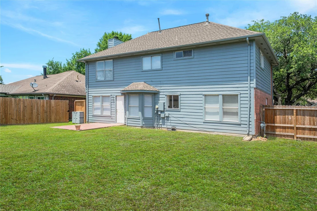 Photo of 19727 Glenfinch Lane