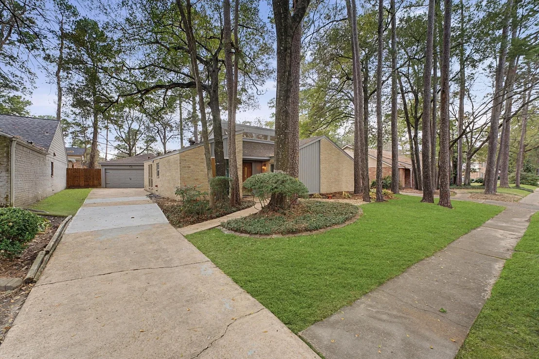Photo of 11707 Hillbrook Drive