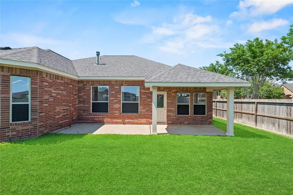 Photo of 28403 Kinglet Pines Drive