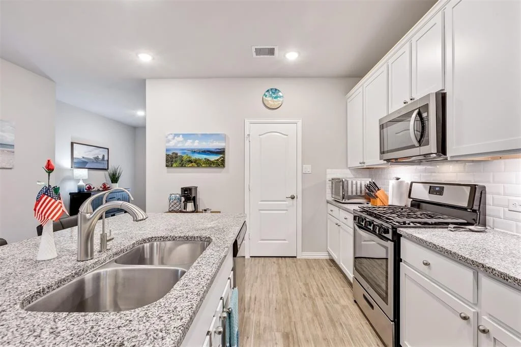 Photo of 31414 Conover Drive