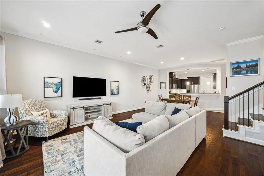 Photo of 3715 Oakroc Grove