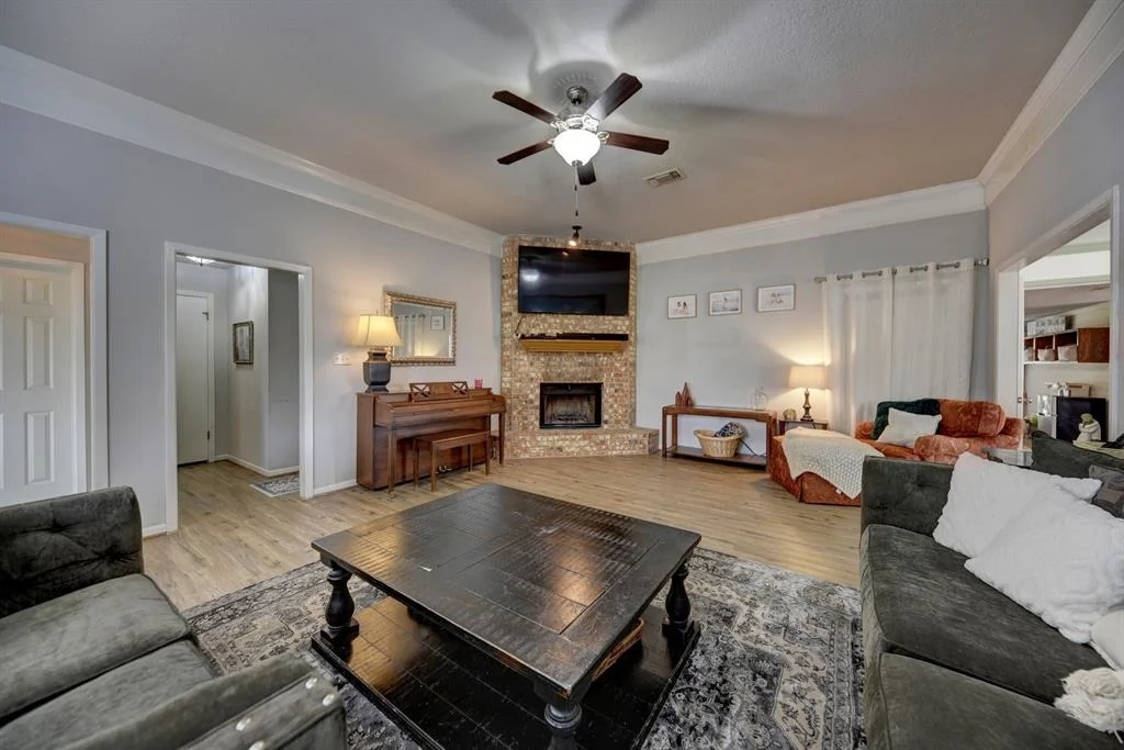 Photo of 307 Scenic Drive