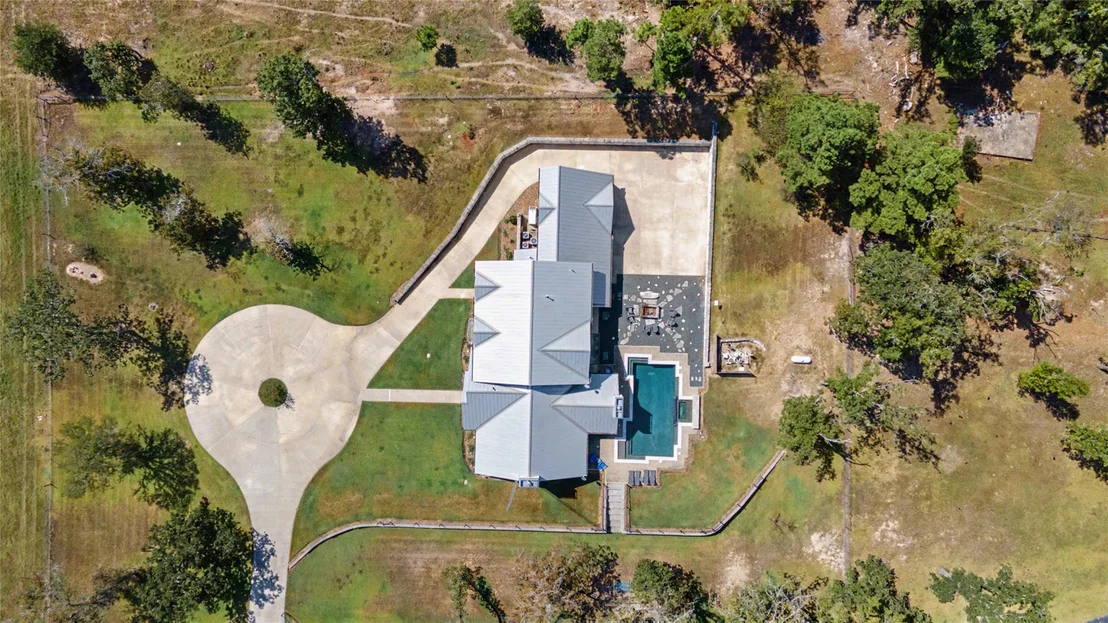 Photo of 3233 N State Highway 19