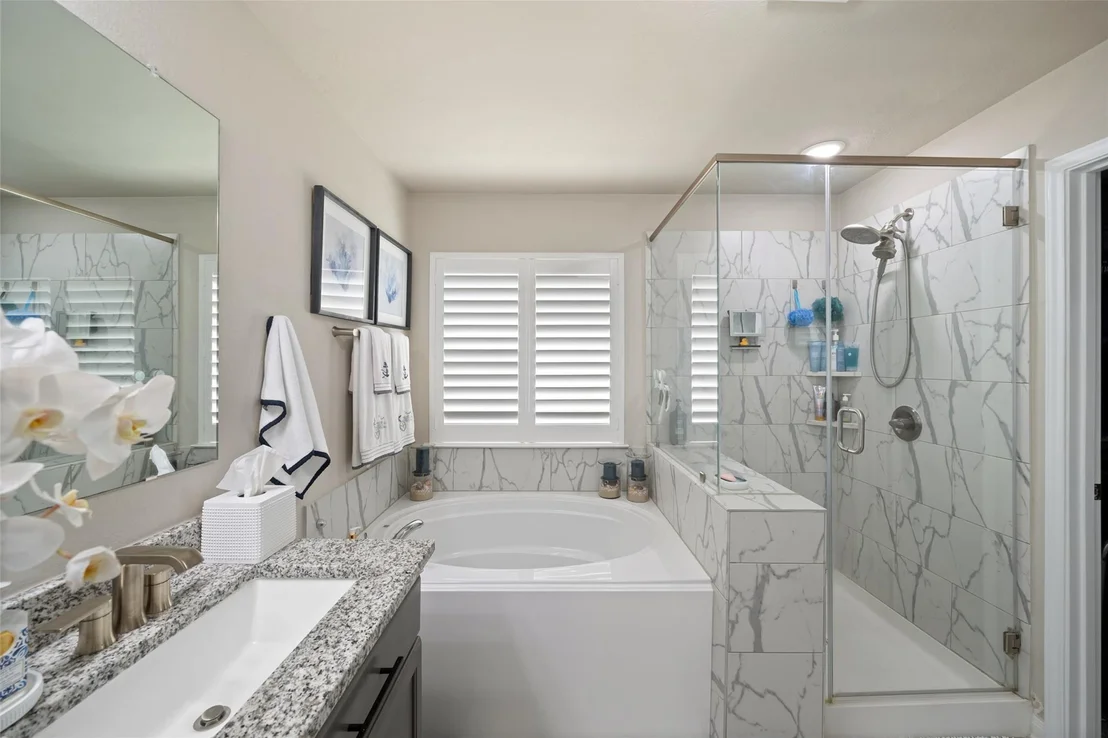 Photo of 1300 Kingsgate
