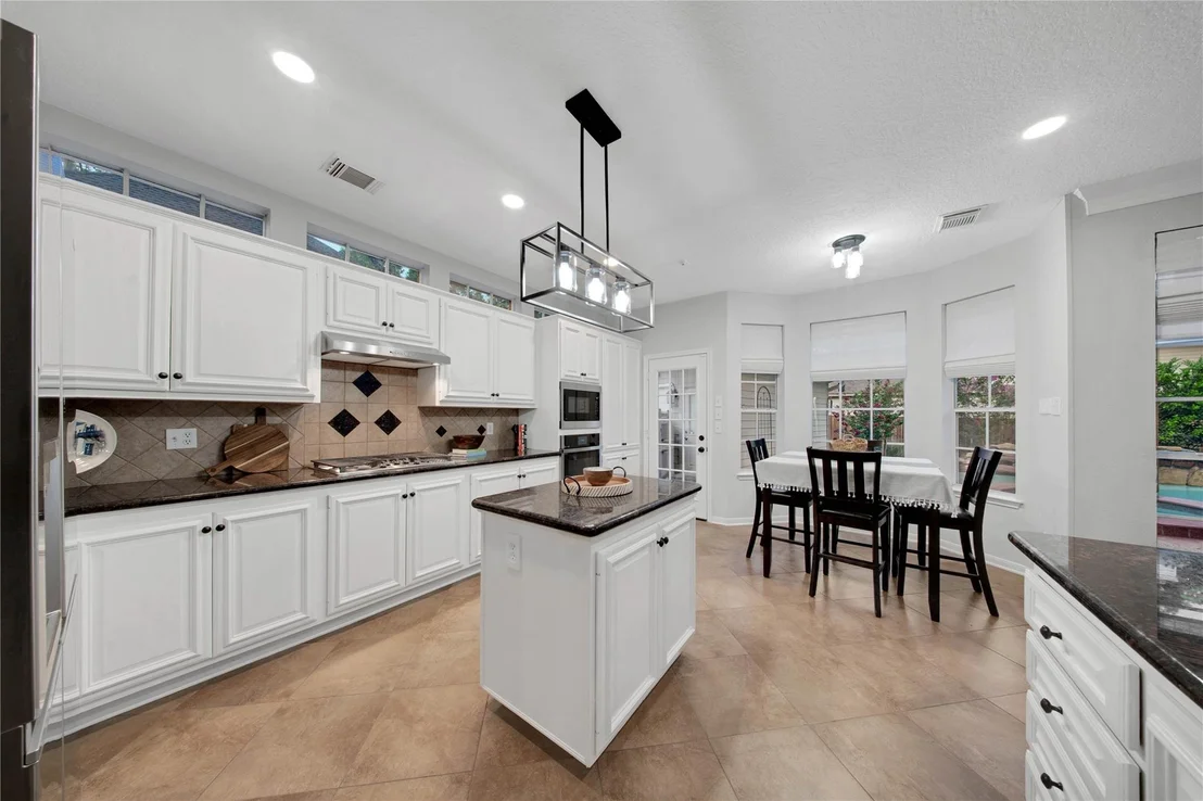 Photo of 79 N Cochrans Green Circle
