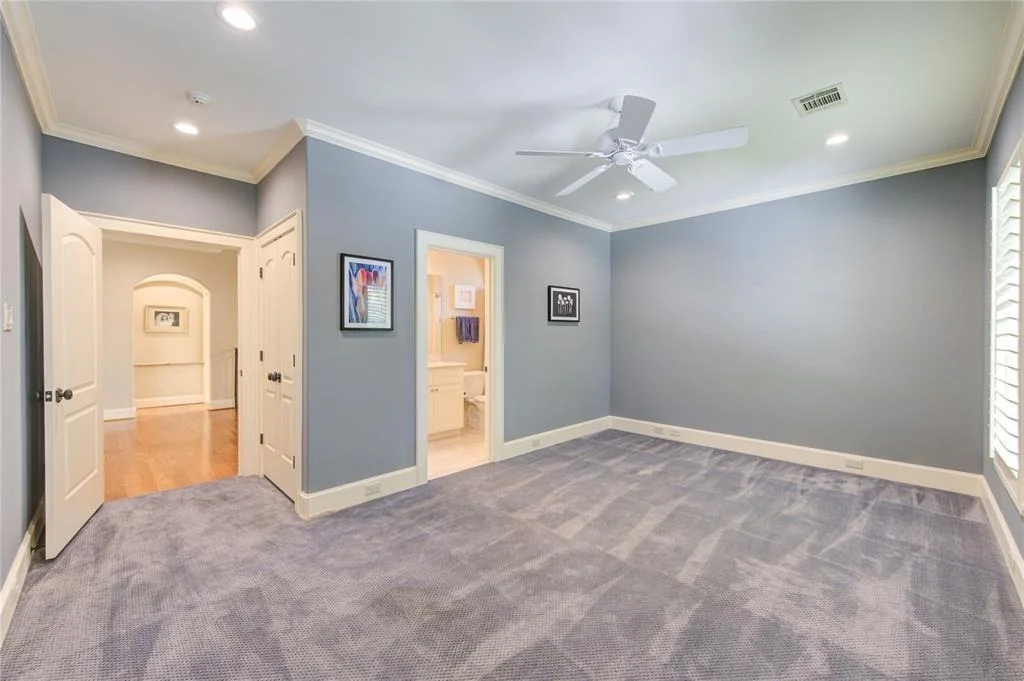 Photo of 4532 Maple Street