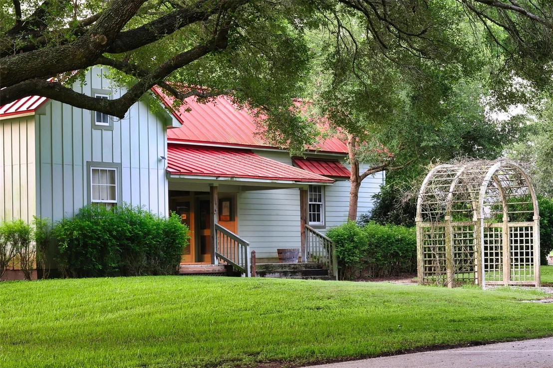 Photo of 30803 Riverlake Road