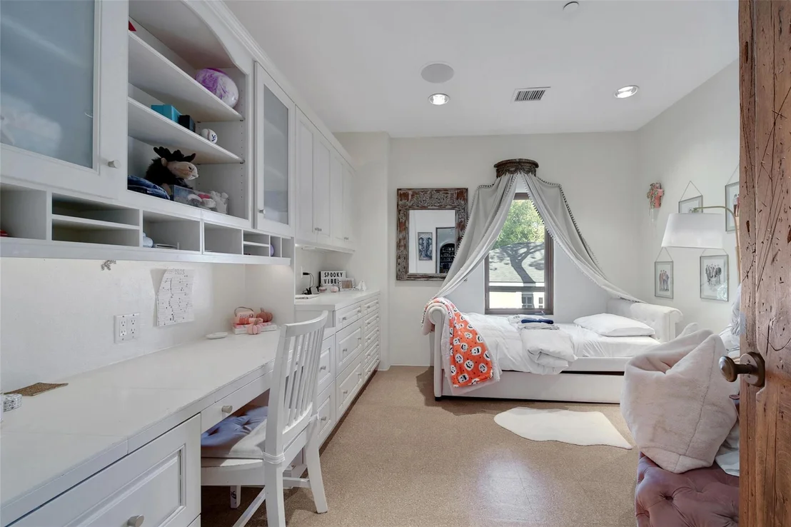 Photo of 1221 Archley Drive
