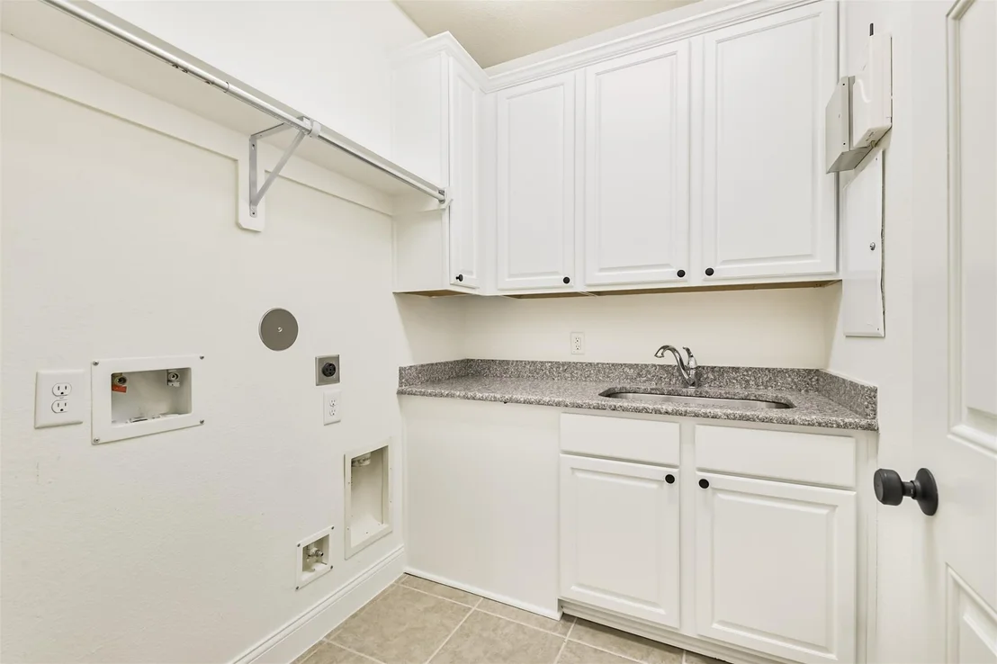 Photo of 8153 Threadtail Street