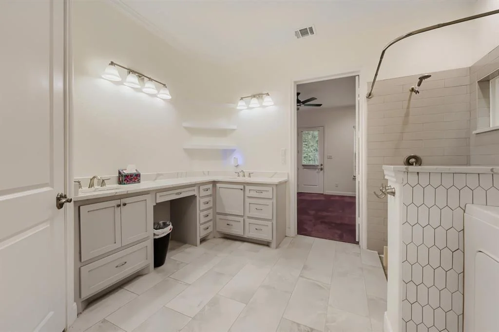 Photo of 11715 Creek View Lane