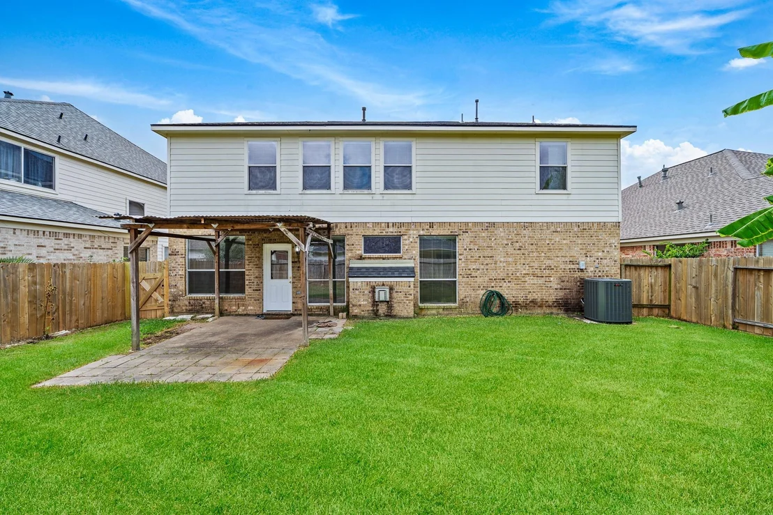 Photo of 18510 Lodgepole Pine Street