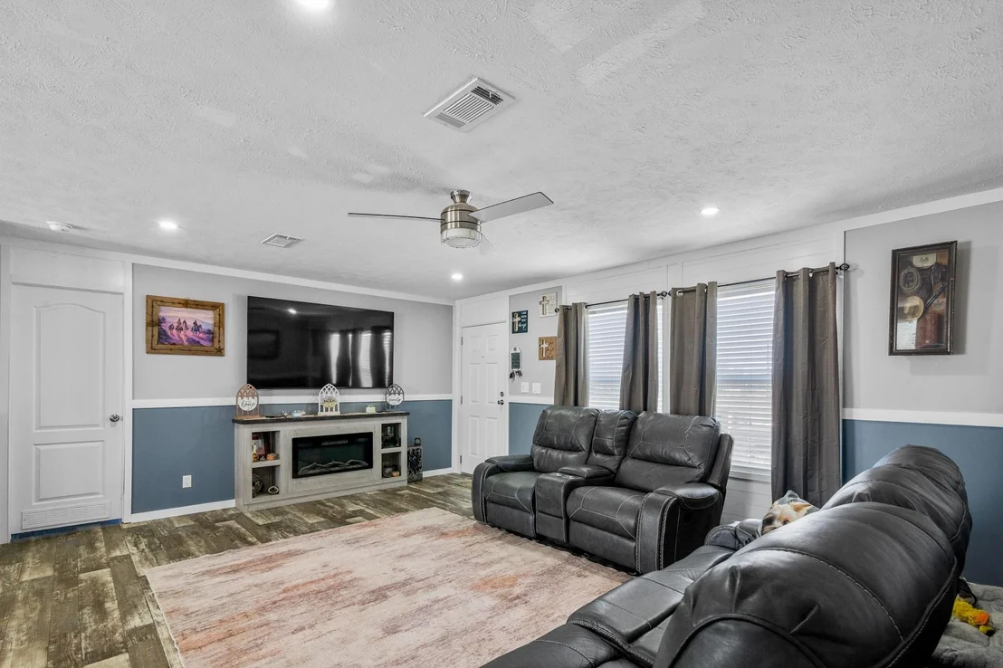 Photo of 12128 County Road 1