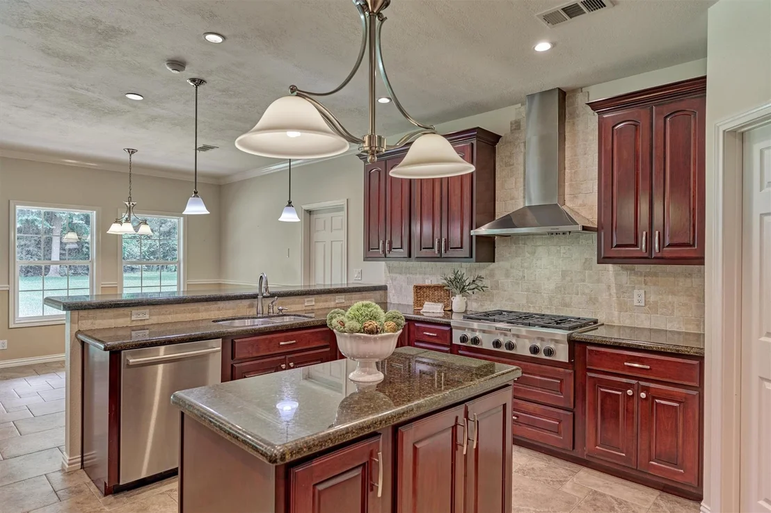 Photo of 11062 N Hidden Oaks