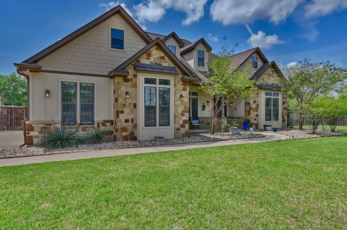Photo of 2245 Strangmeier Road