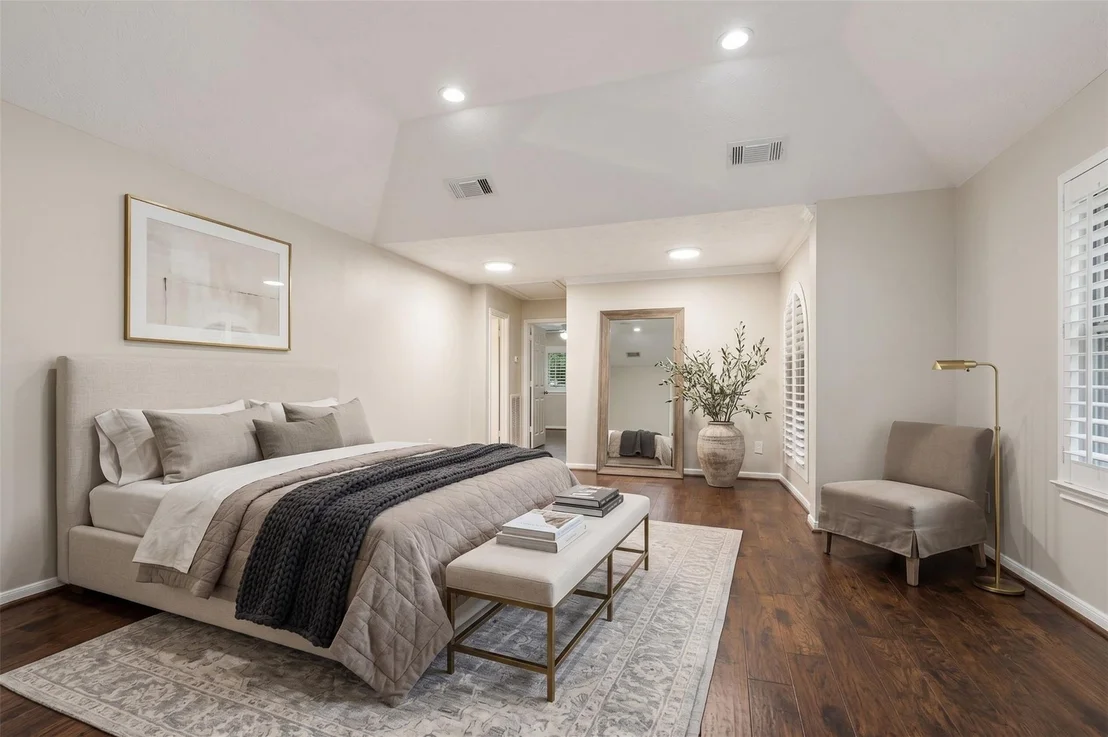 Photo of 3117 E Elm Circle
