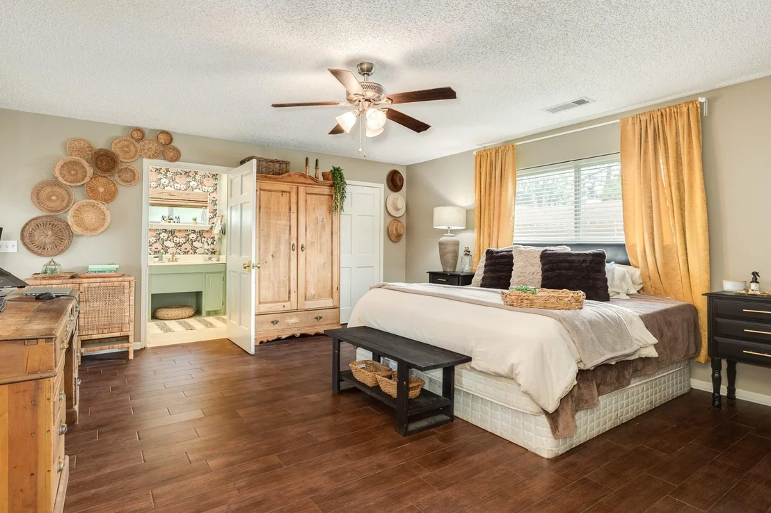 Photo of 136 Tamarisk Trail