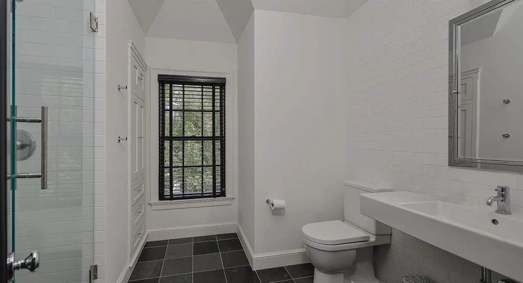 Photo of 46 E Bay Boulevard