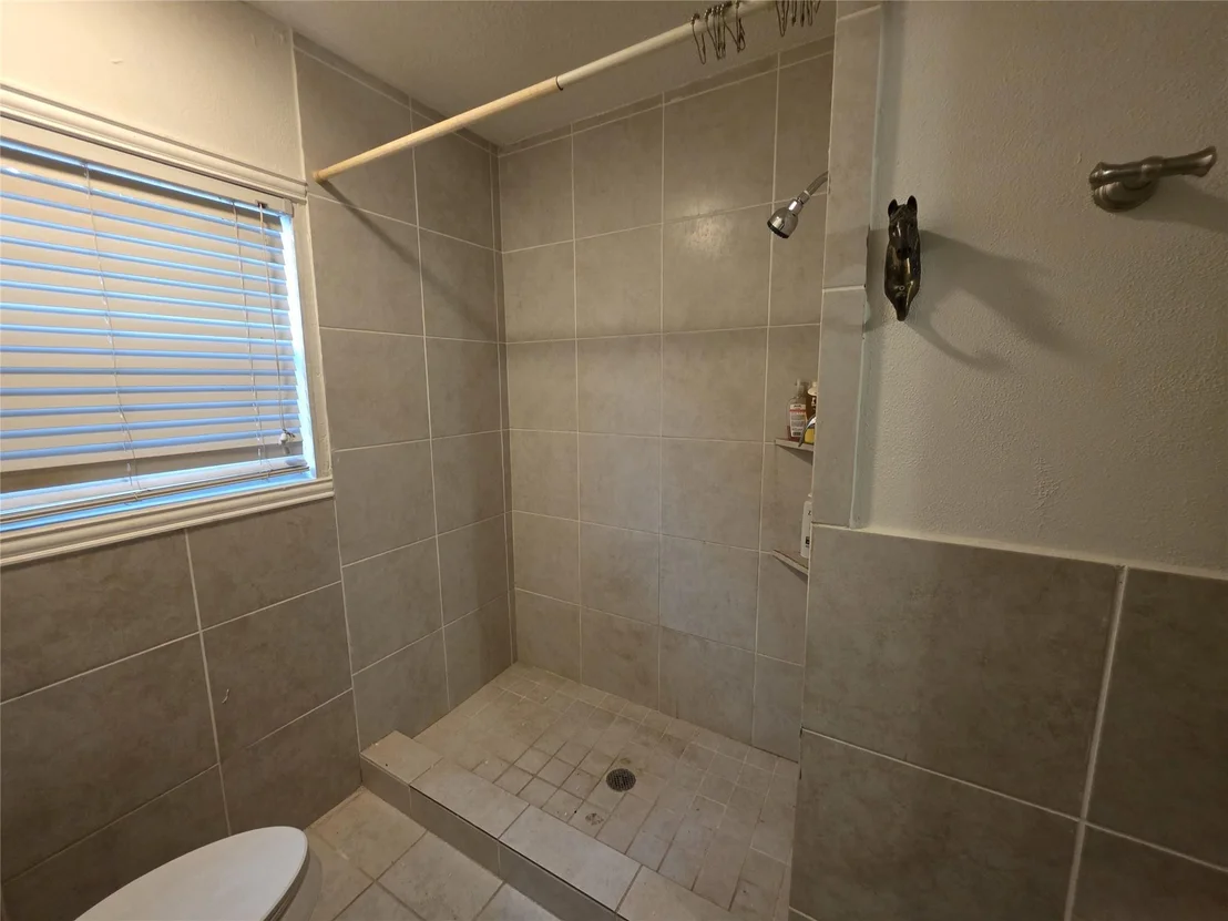 Photo of 8226 Barkley Street