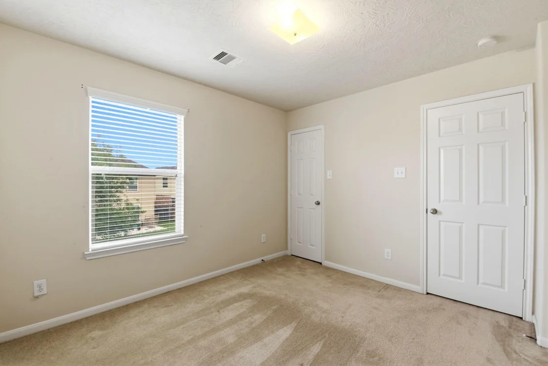Photo of 12563 Chiswick Road