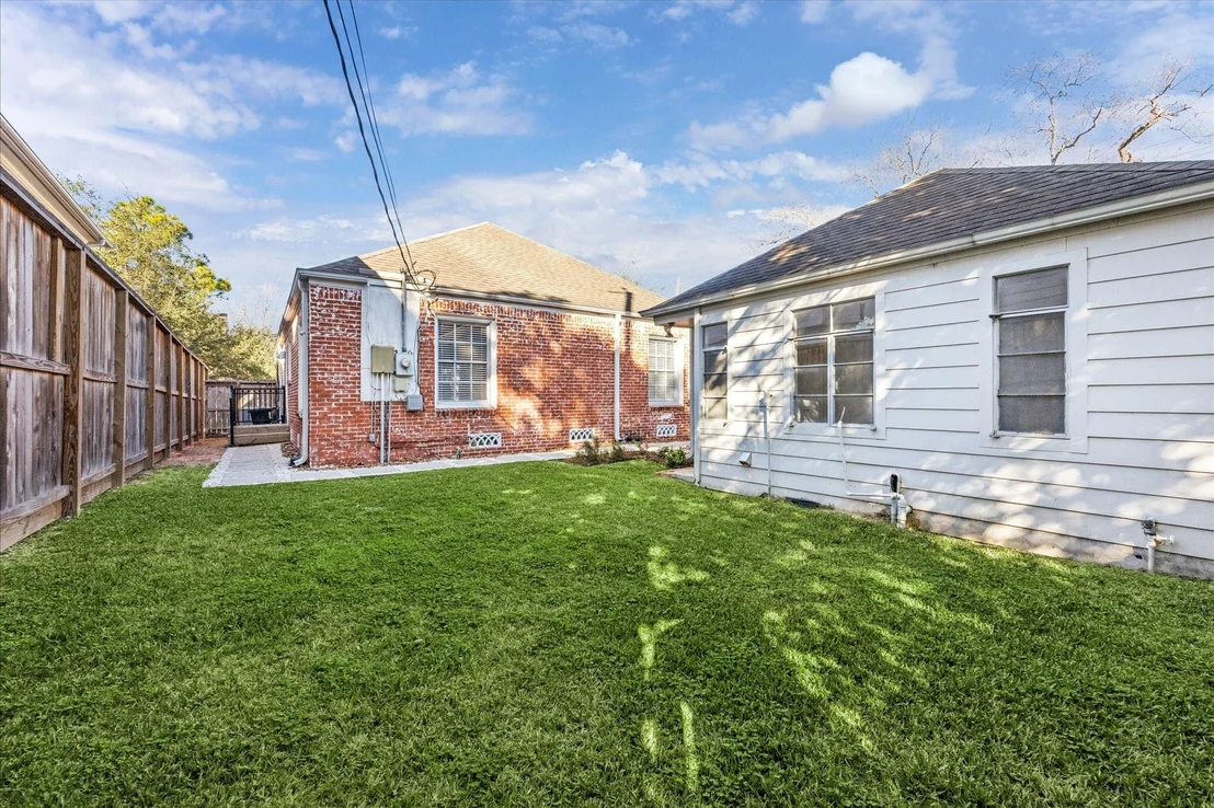 Photo of 2801 Plumb Street