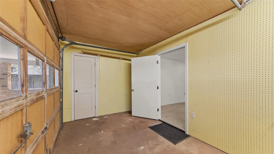 Photo of 1711 Woodhue Drive
