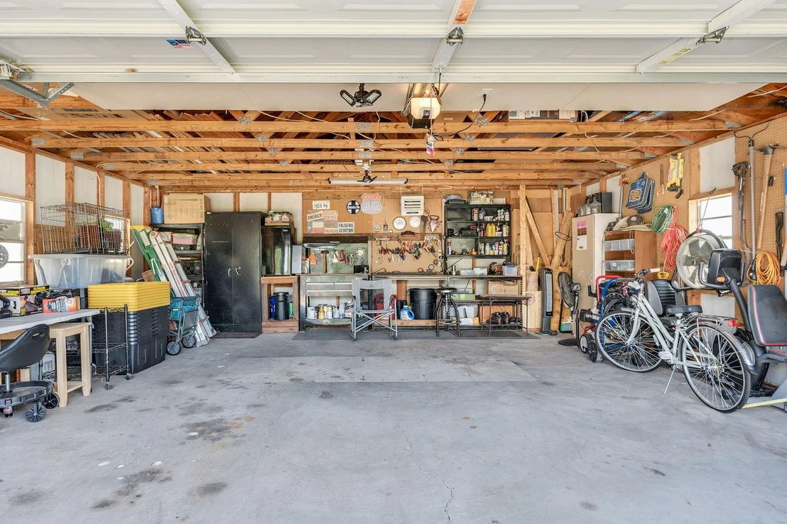 Photo of 412 Leaning Oak Lane