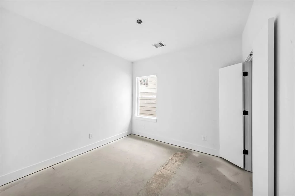 Photo of 405 Calloway Street
