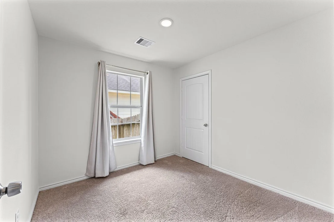 Photo of 10920 Fairview Drive