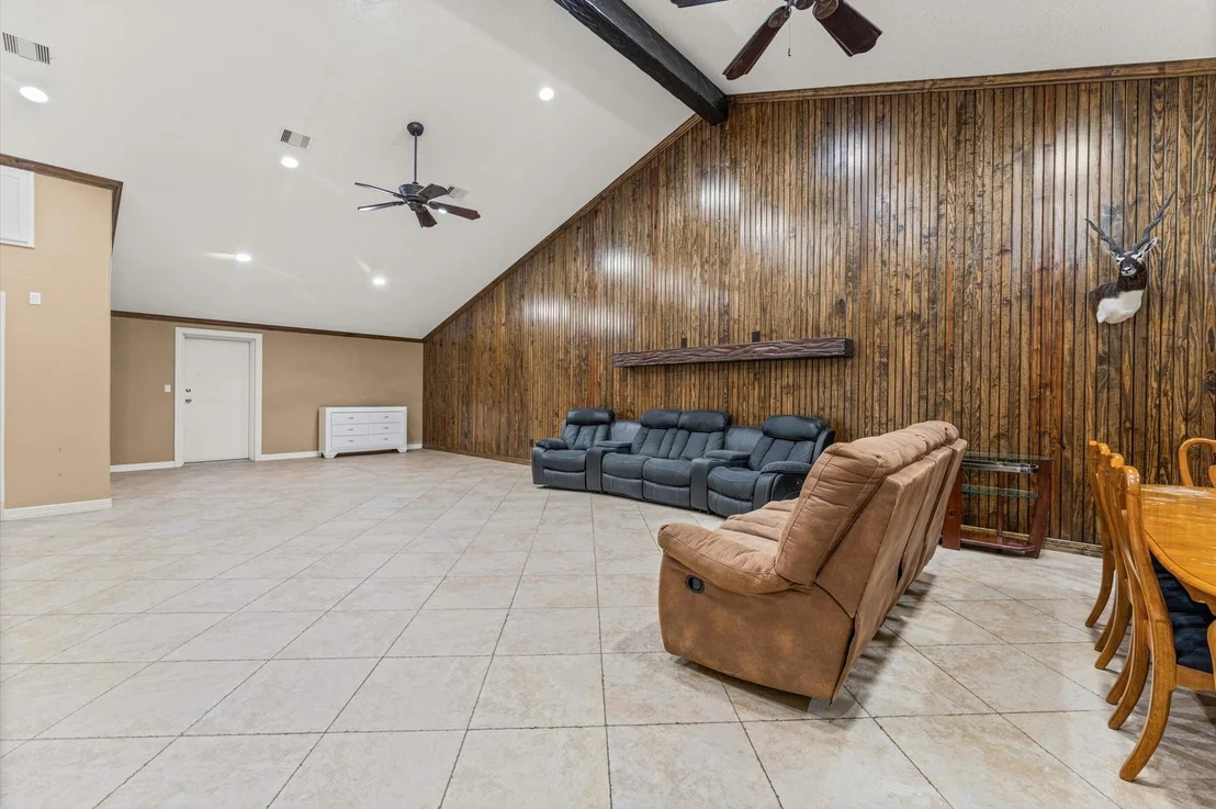 Photo of 727 Baker Drive