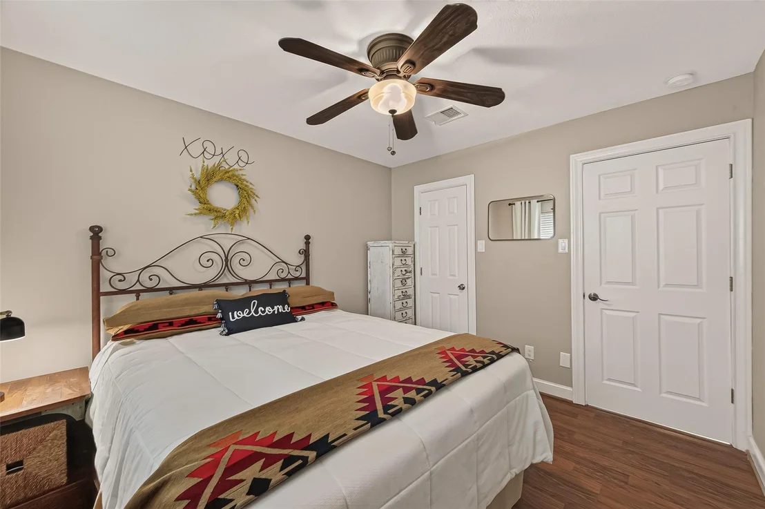 Photo of 9618 Springmont Drive