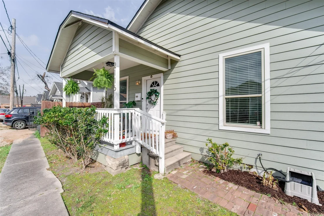 Photo of 2116 Carter Street