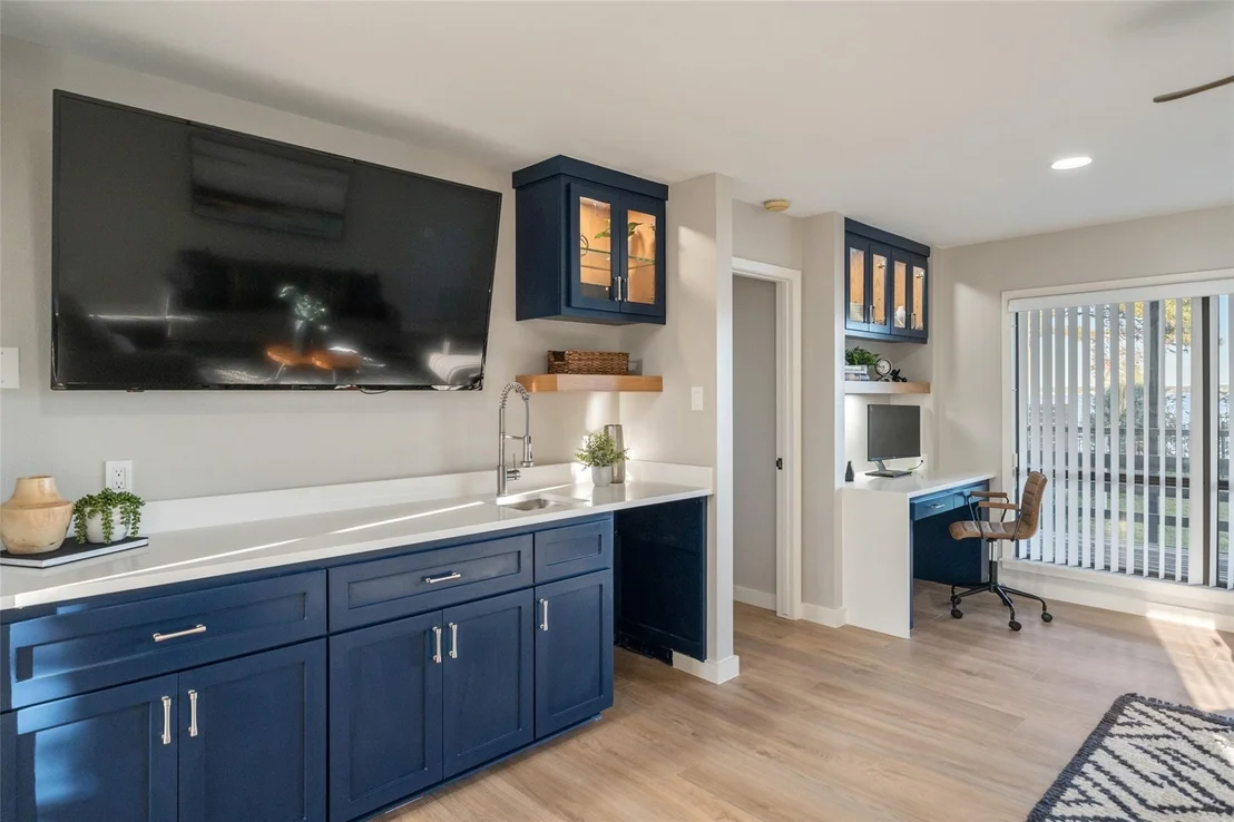 Photo of 11819 Thoreau Drive