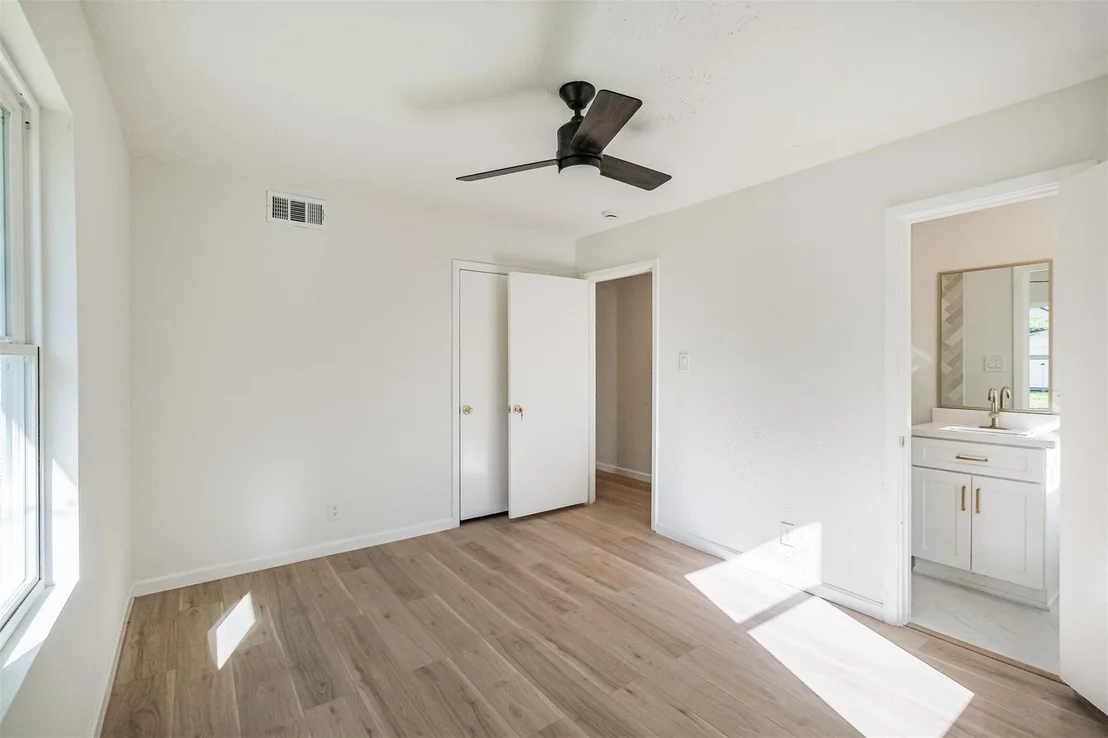 Photo of 9419 Campbell Road