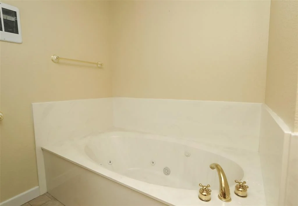 Photo of 12848 Point Drive