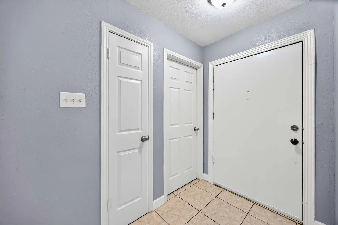 Photo of 7906 El Capitan Drive