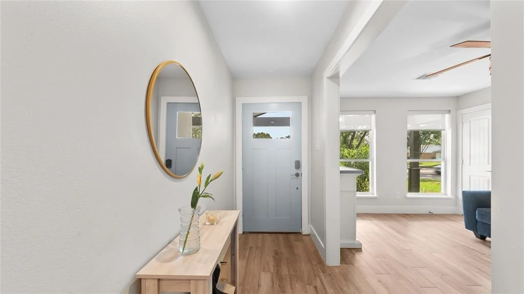 Photo of 5939 Bankside Drive