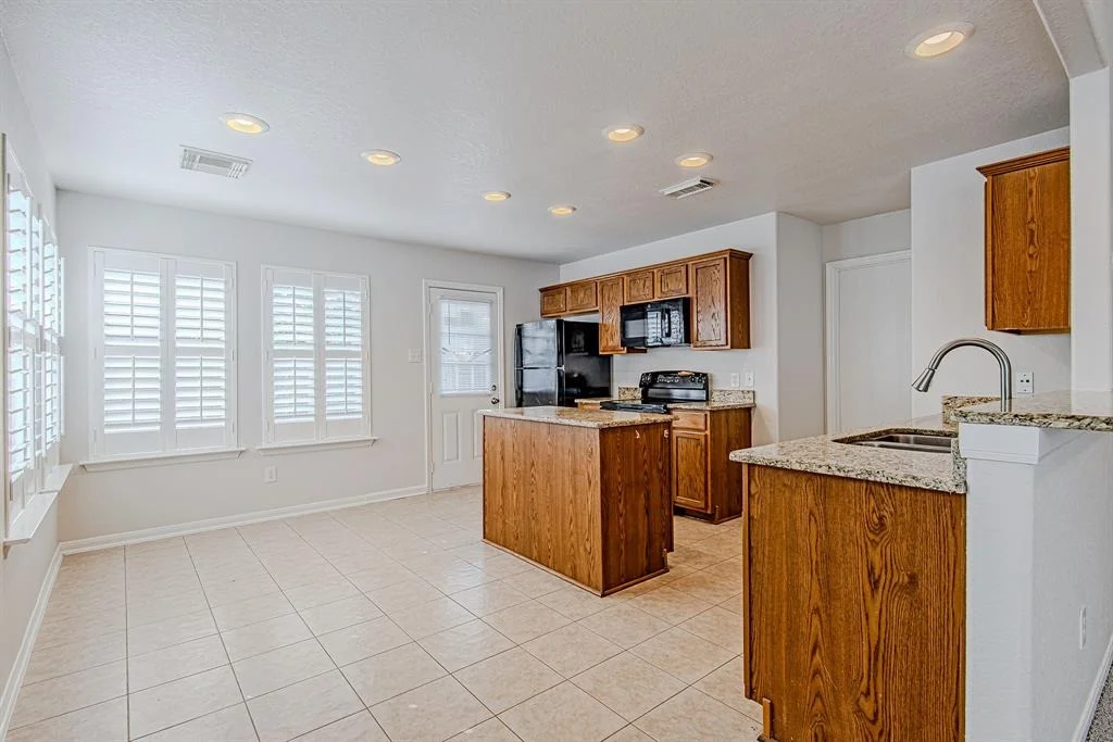 Photo of 9614 Summer Laurel Lane