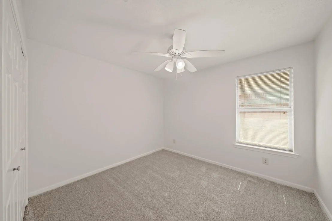 Photo of 2715 Silk Tree Lane