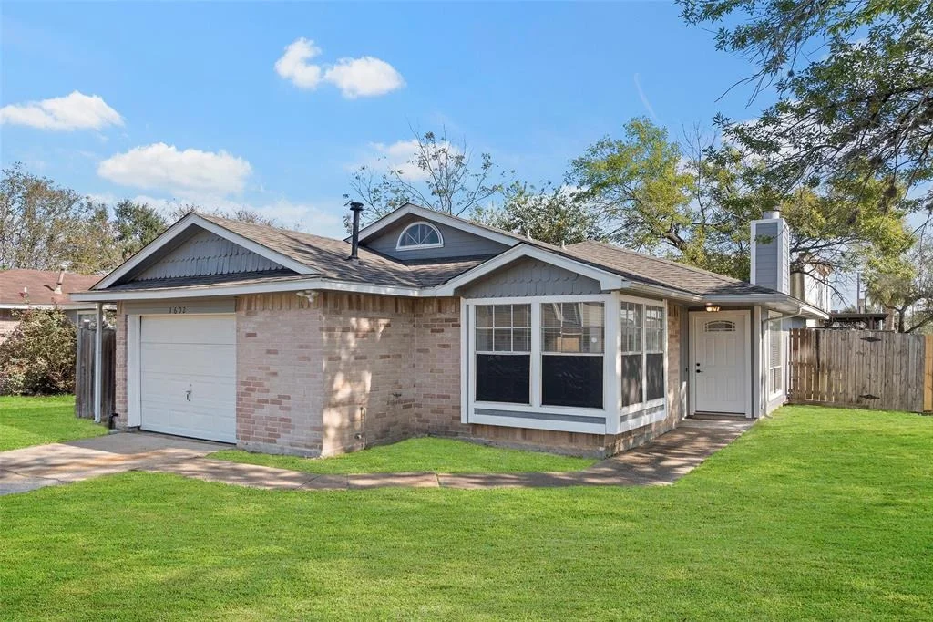 Photo of 1602 Brickarbor Drive