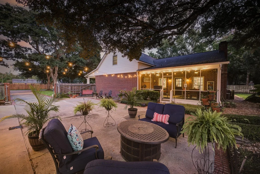 Photo of 2827 Griffin Lane