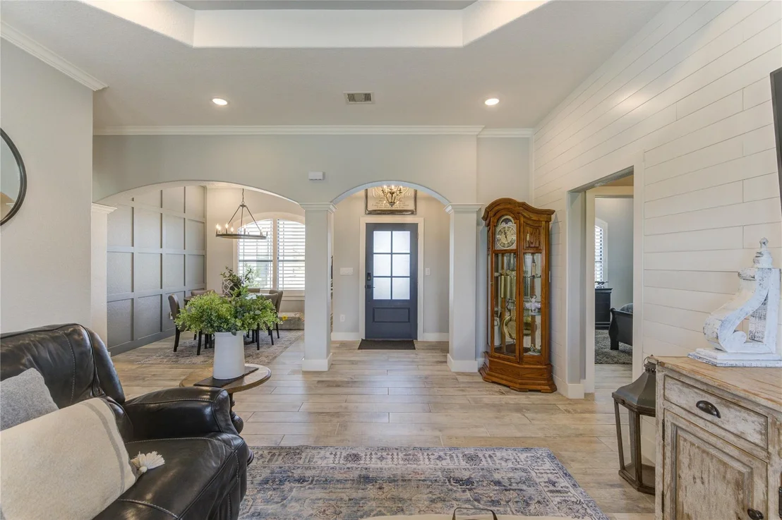 Photo of 931 Angus Trail
