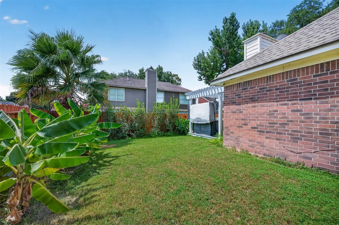 Photo of 7230 Oak Walk Drive