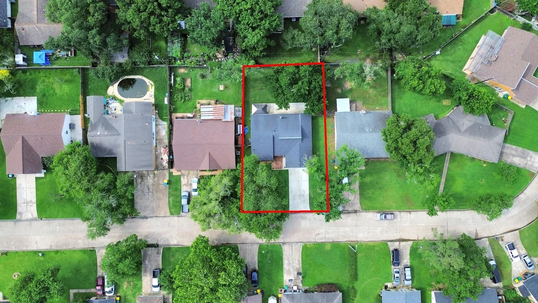 Photo of 1104 N Heron Drive